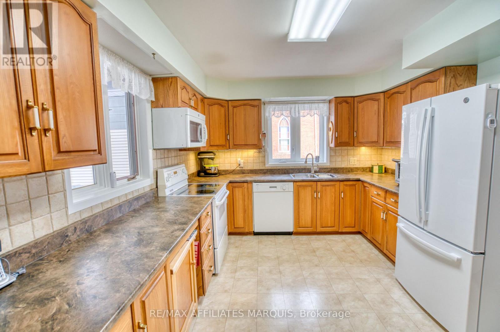 34 CHURCH STREET, Westport, Ontario, K0G1X0 — Photo 29