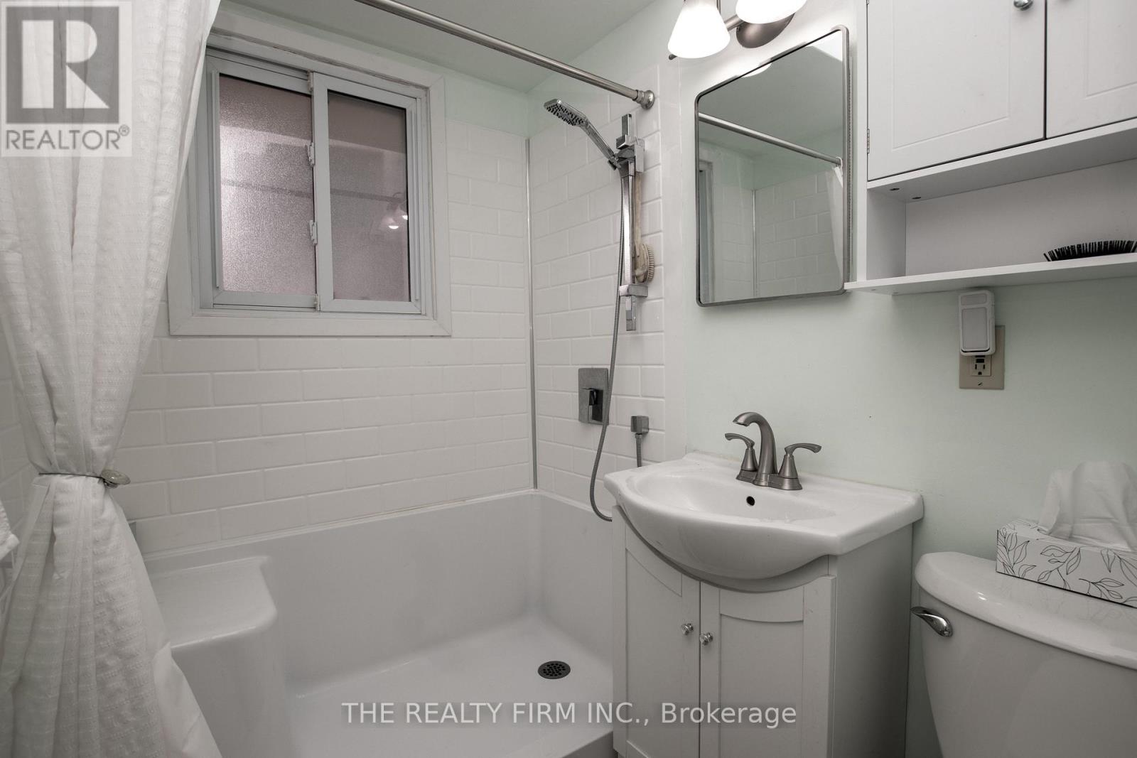 80 PRINCESS STREET W, Central Huron (Clinton), Ontario, N0M1L0 — Photo 31