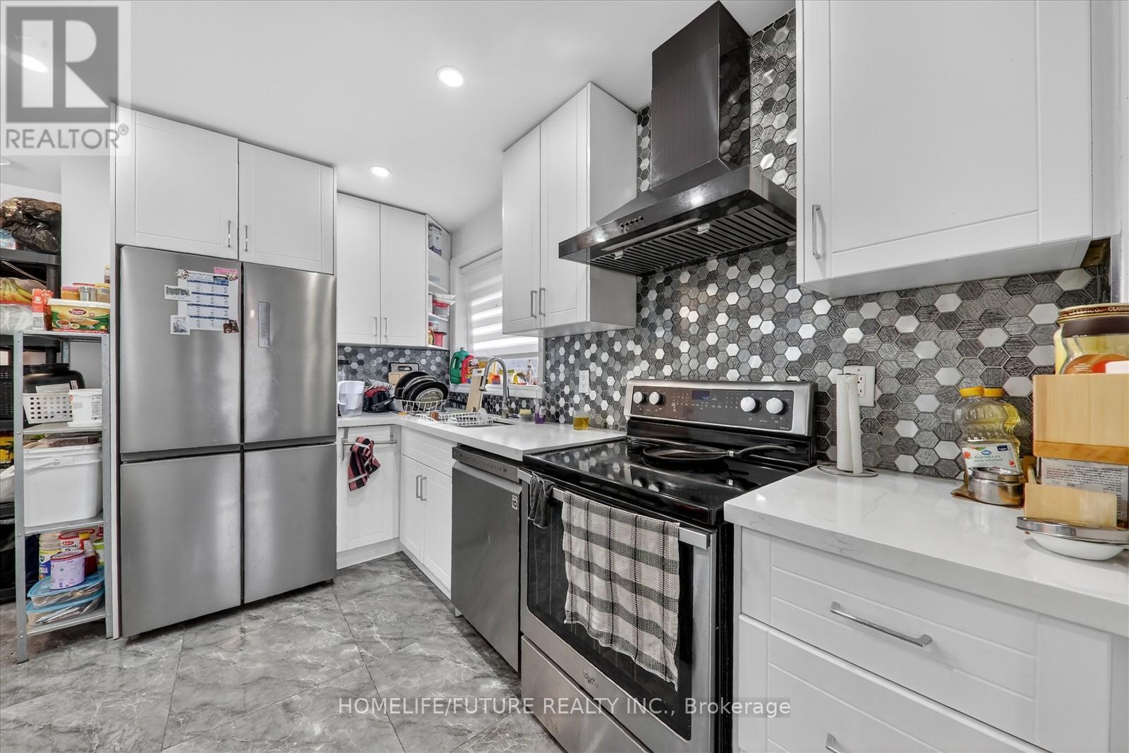 21 ASPENDALE DRIVE, Toronto (Bendale), Ontario, M1P4J7 — Photo 8