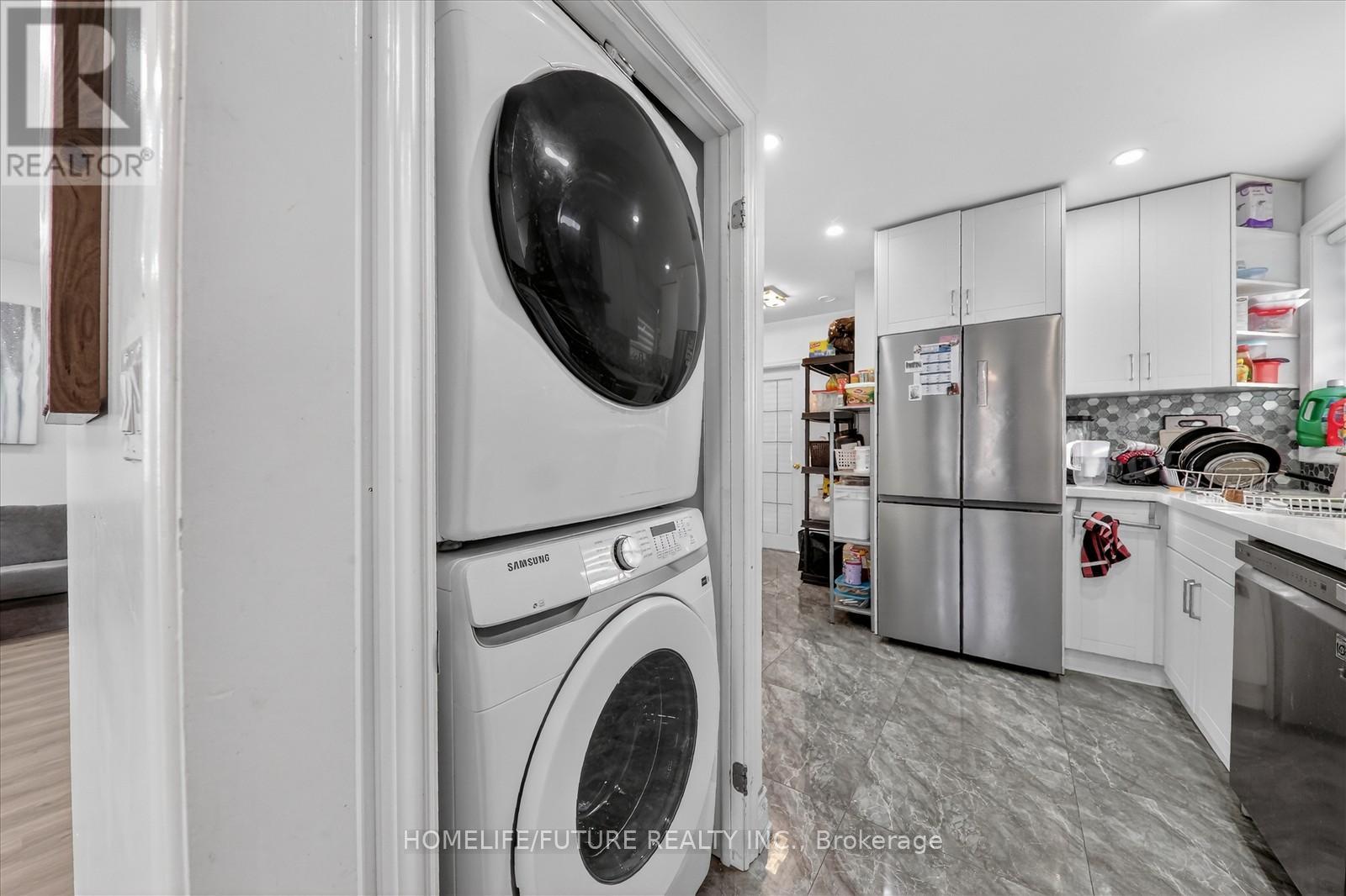 21 ASPENDALE DRIVE, Toronto (Bendale), Ontario, M1P4J7 — Photo 9