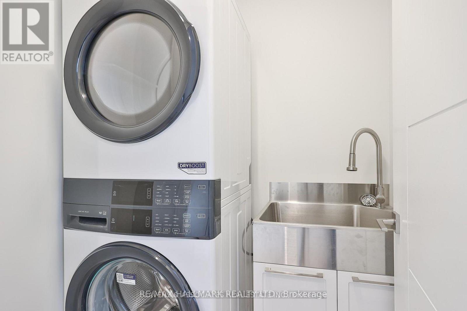 3B LINTON AVENUE, Toronto (Birchcliffe-Cliffside), Ontario, M1N1W5 — Photo 17