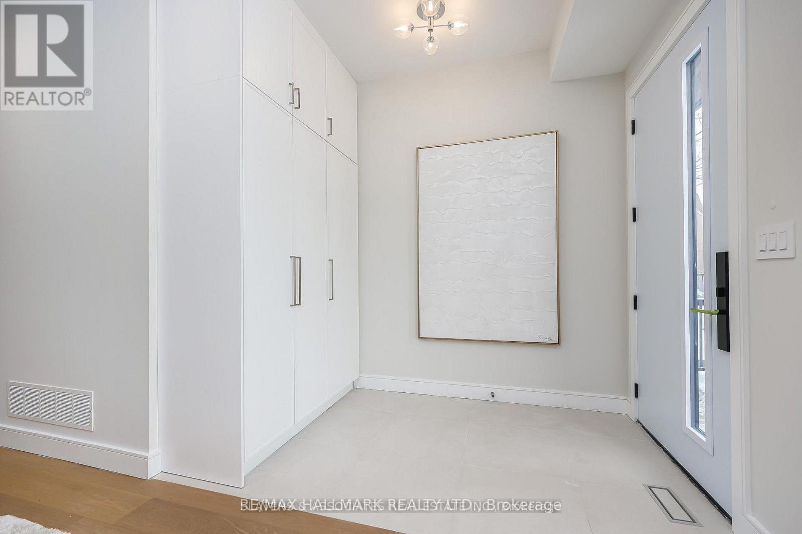 3B LINTON AVENUE, Toronto (Birchcliffe-Cliffside), Ontario, M1N1W5 — Photo 24