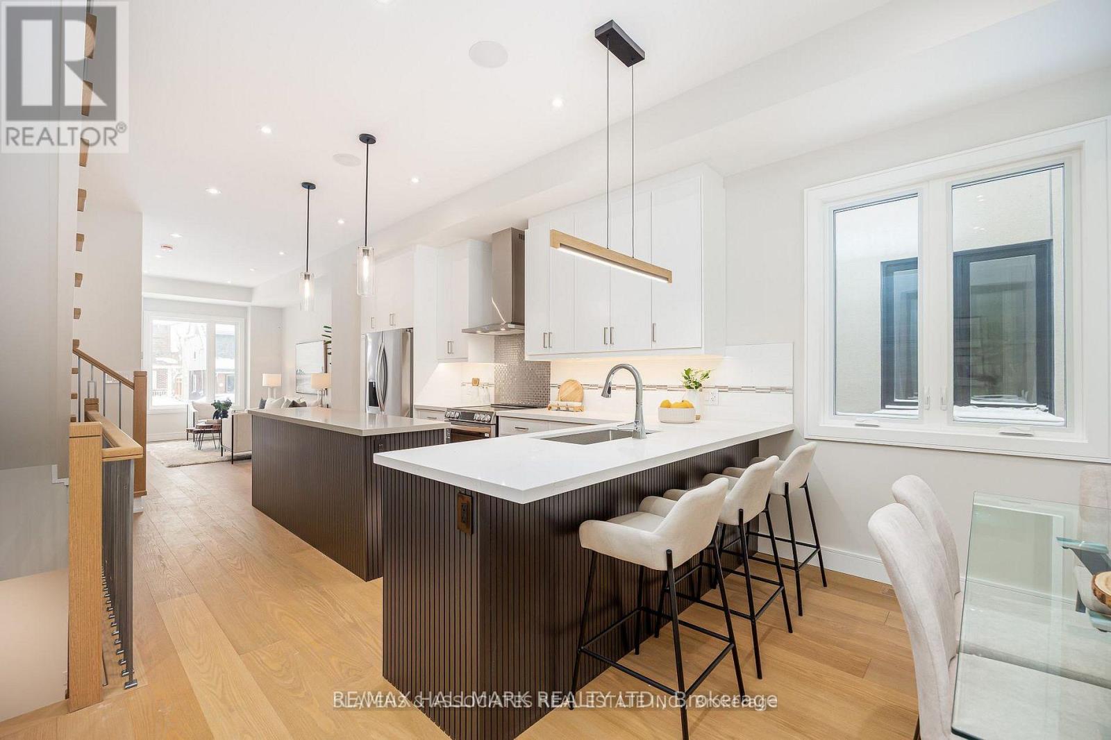 3B LINTON AVENUE, Toronto (Birchcliffe-Cliffside), Ontario, M1N1W5 — Photo 28