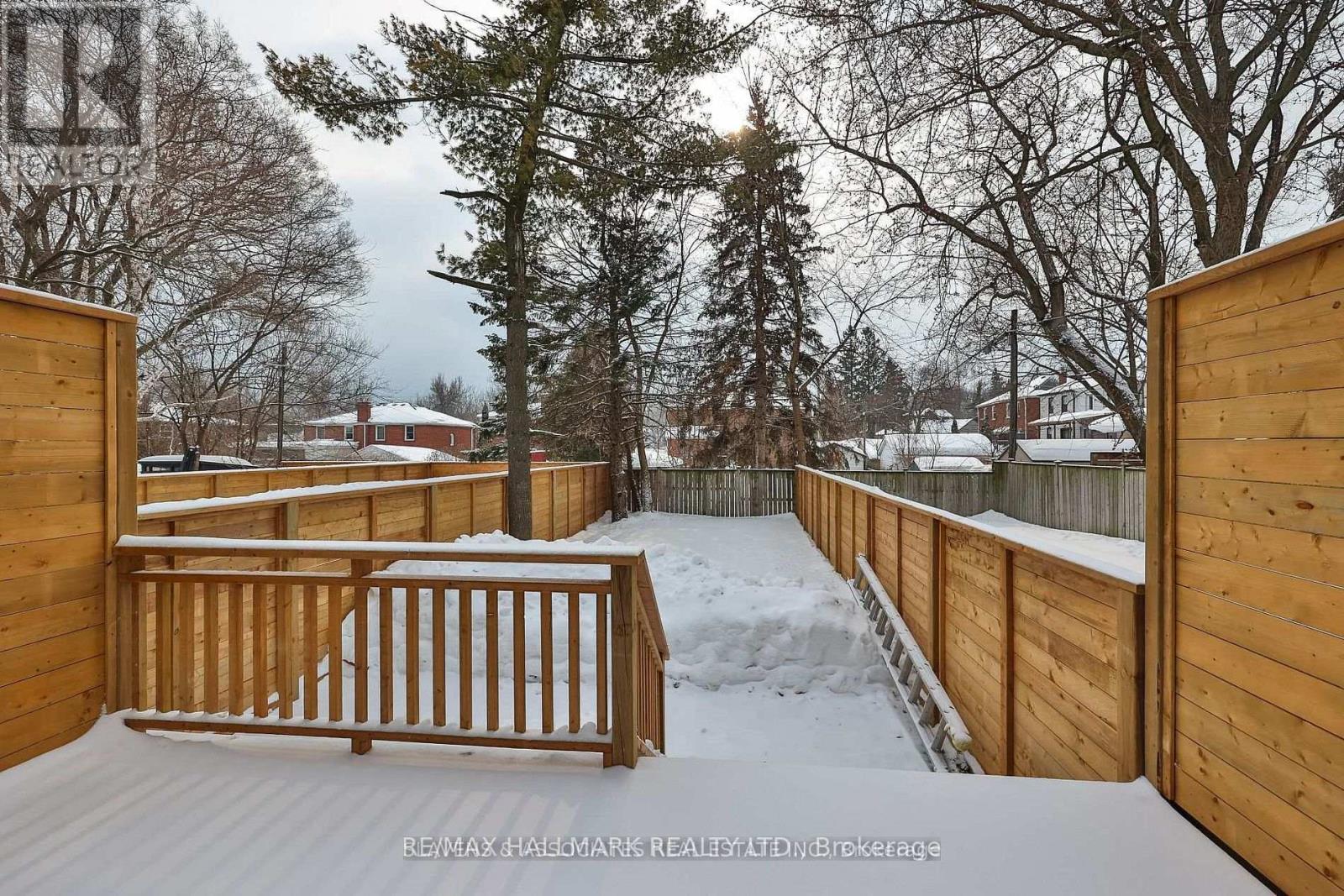 3B LINTON AVENUE, Toronto (Birchcliffe-Cliffside), Ontario, M1N1W5 — Photo 40