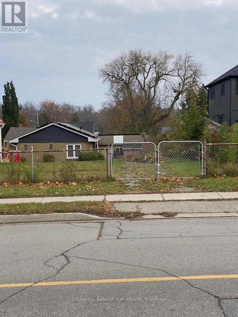 449 YORK ROAD, Guelph (St. Patrick's Ward), Ontario, N1E5X8 — Photo 2