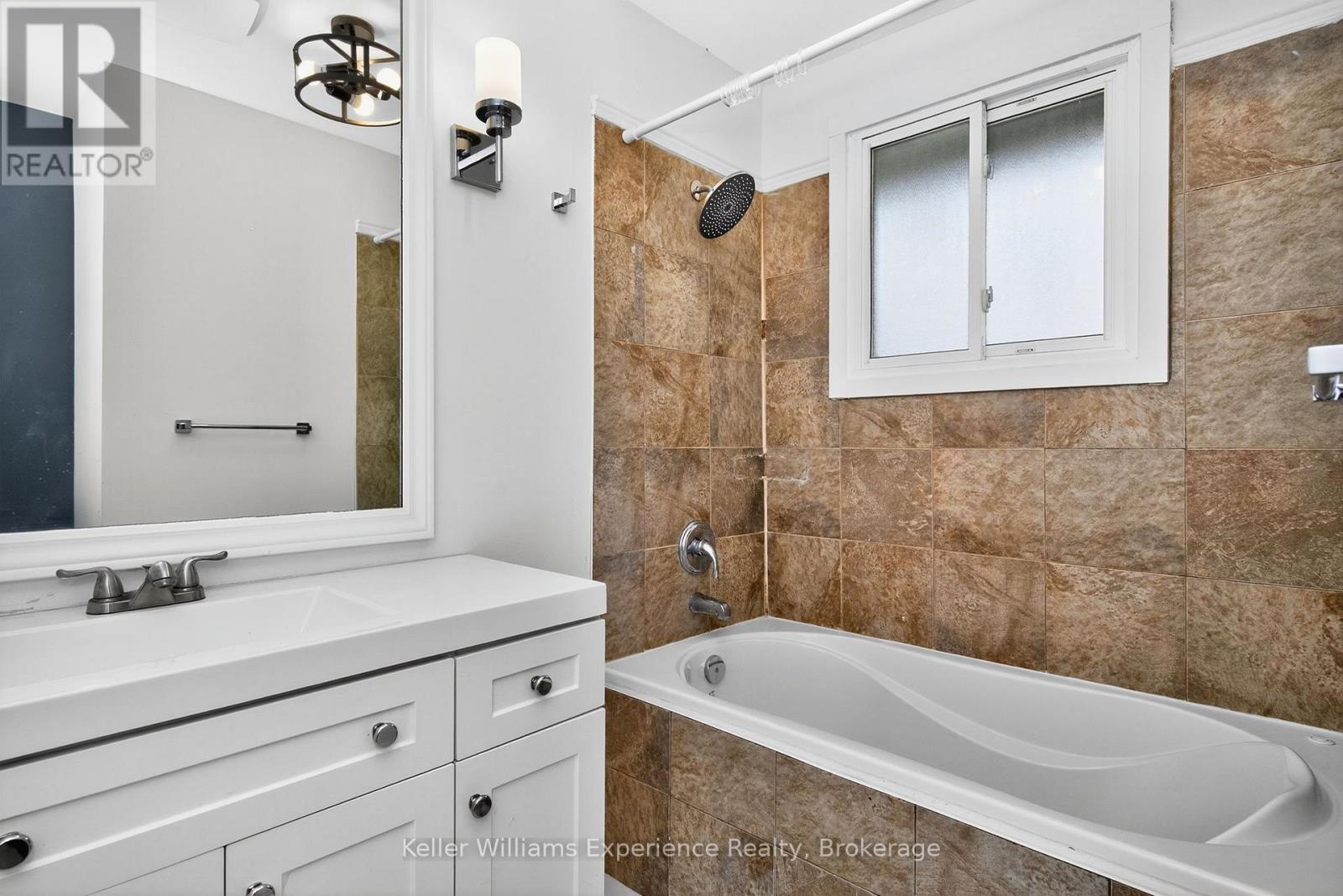 556 CHAMPLAIN ROAD, Tiny, Ontario, L9M0C2 — Photo 20