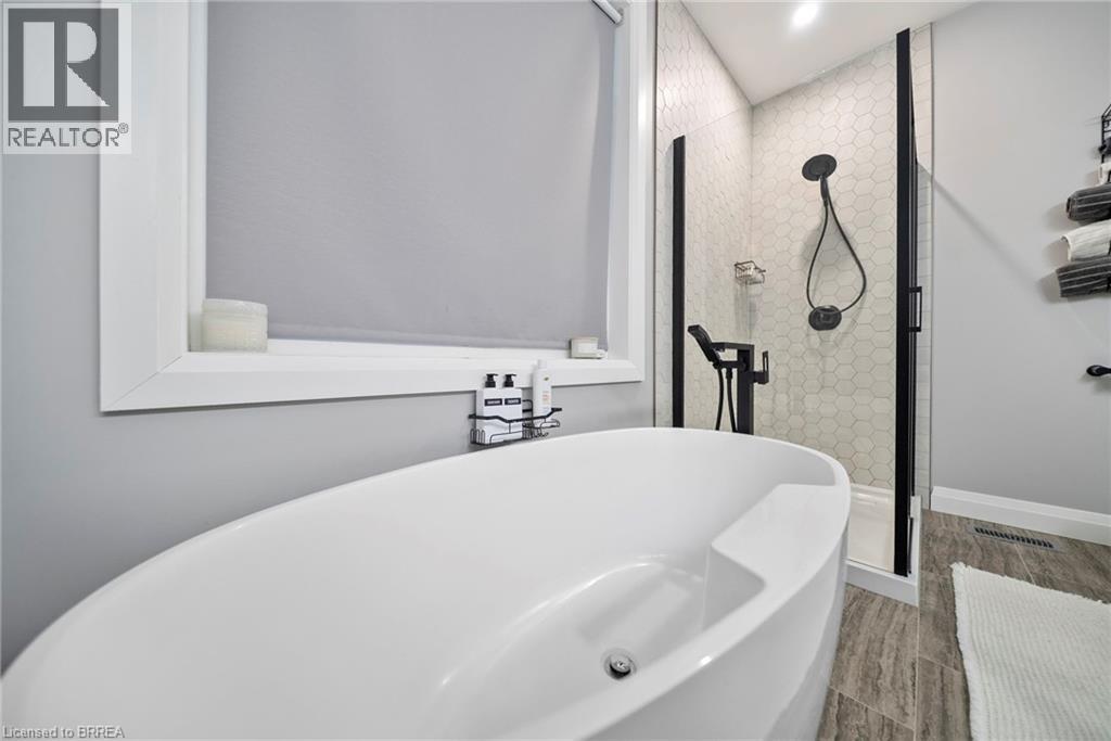 6 WINDYWOOD Lane, Norwich, Ontario, N0J1P0 — Photo 7