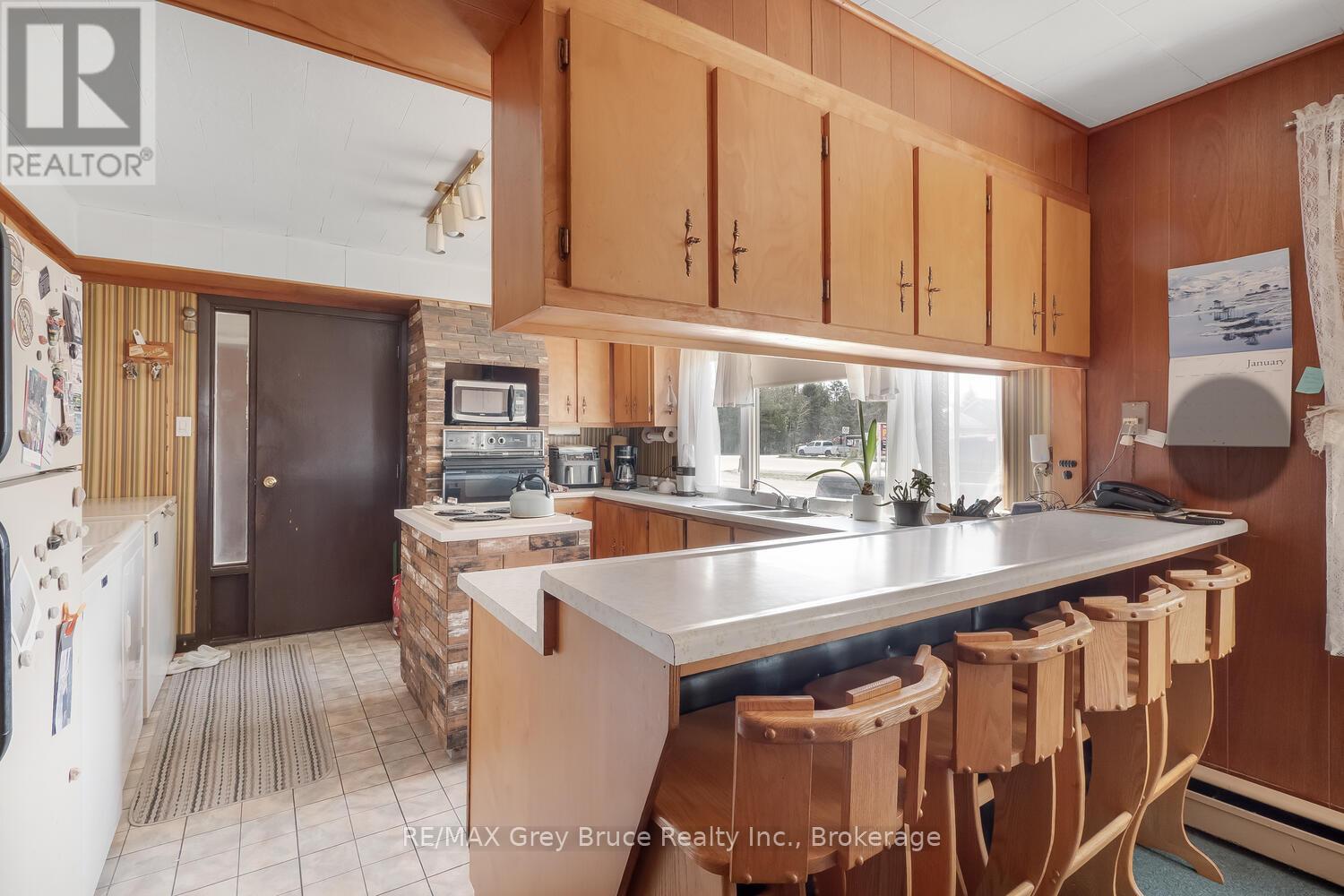 7382 HIGHWAY 6, Northern Bruce Peninsula, Ontario, N0H2R0 — Photo 22