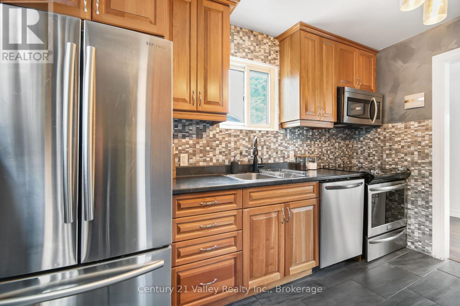 785 EIGHTH STREET, Renfrew, Ontario, K7V1B5 — Photo 11