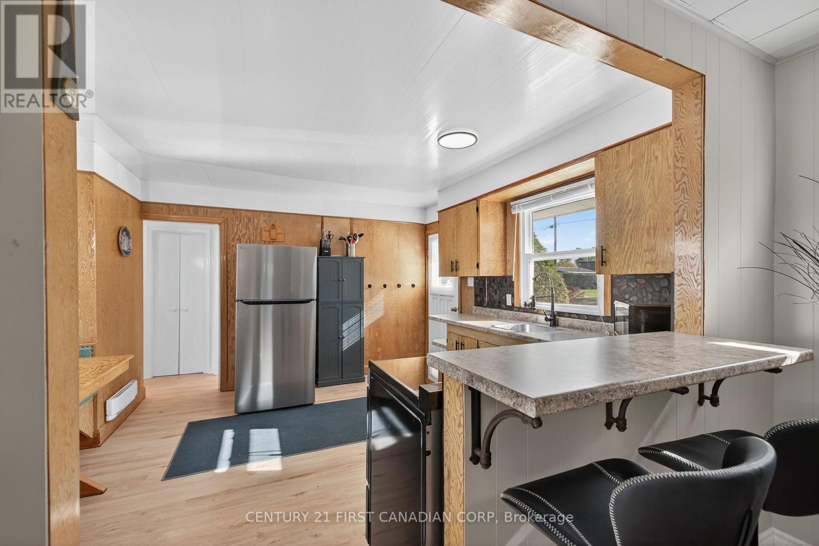 71825 SUNVIEW AVENUE, Bluewater (Hay), Ontario, N0M1N0 — Photo 11