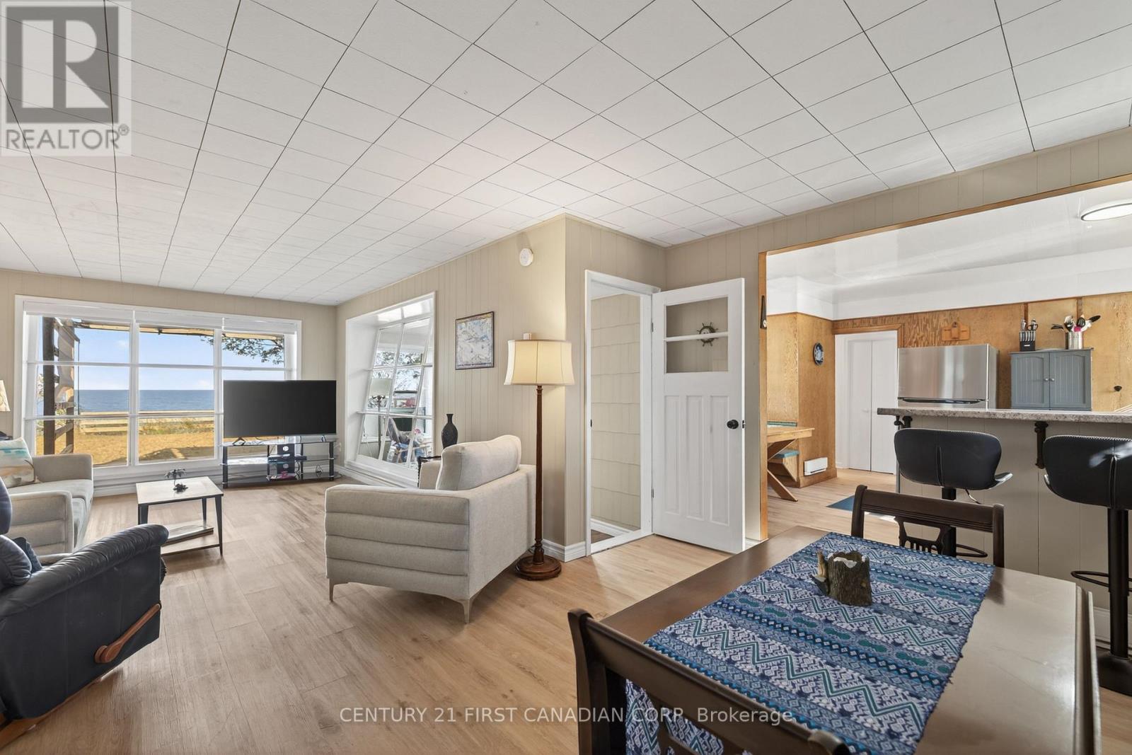 71825 SUNVIEW AVENUE, Bluewater (Hay), Ontario, N0M1N0 — Photo 6