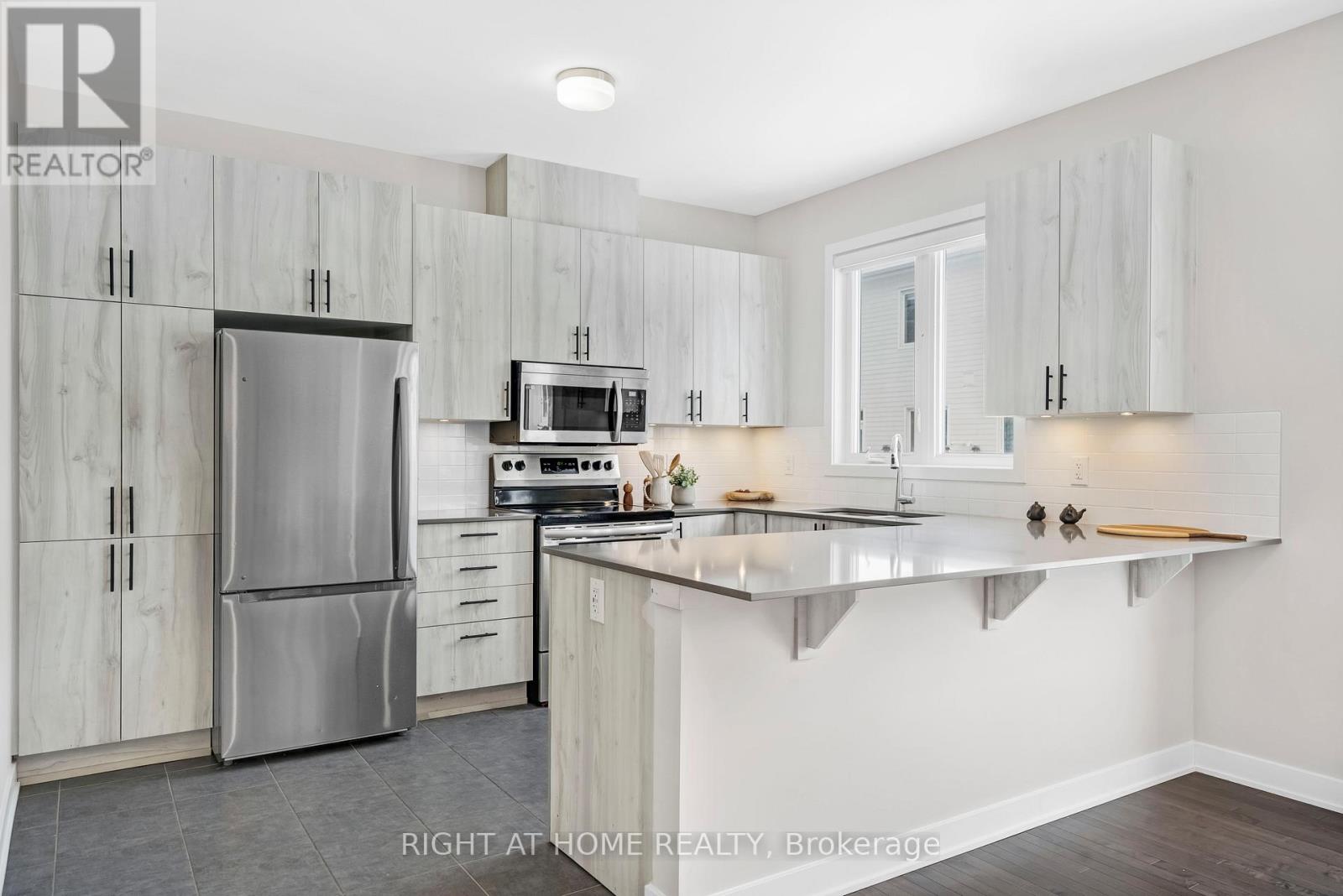 30 CHASING GROVE, Ottawa, Ontario, K0A2Z0 — Photo 8