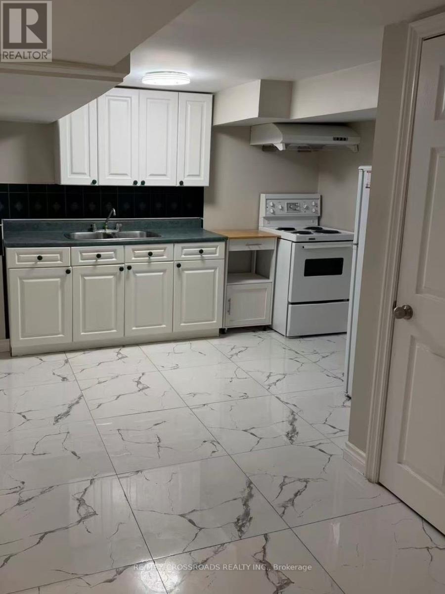 BSMT - 16 CROSLAND DRIVE, Toronto (Wexford-Maryvale), Ontario, M1R4M8 — Photo 3