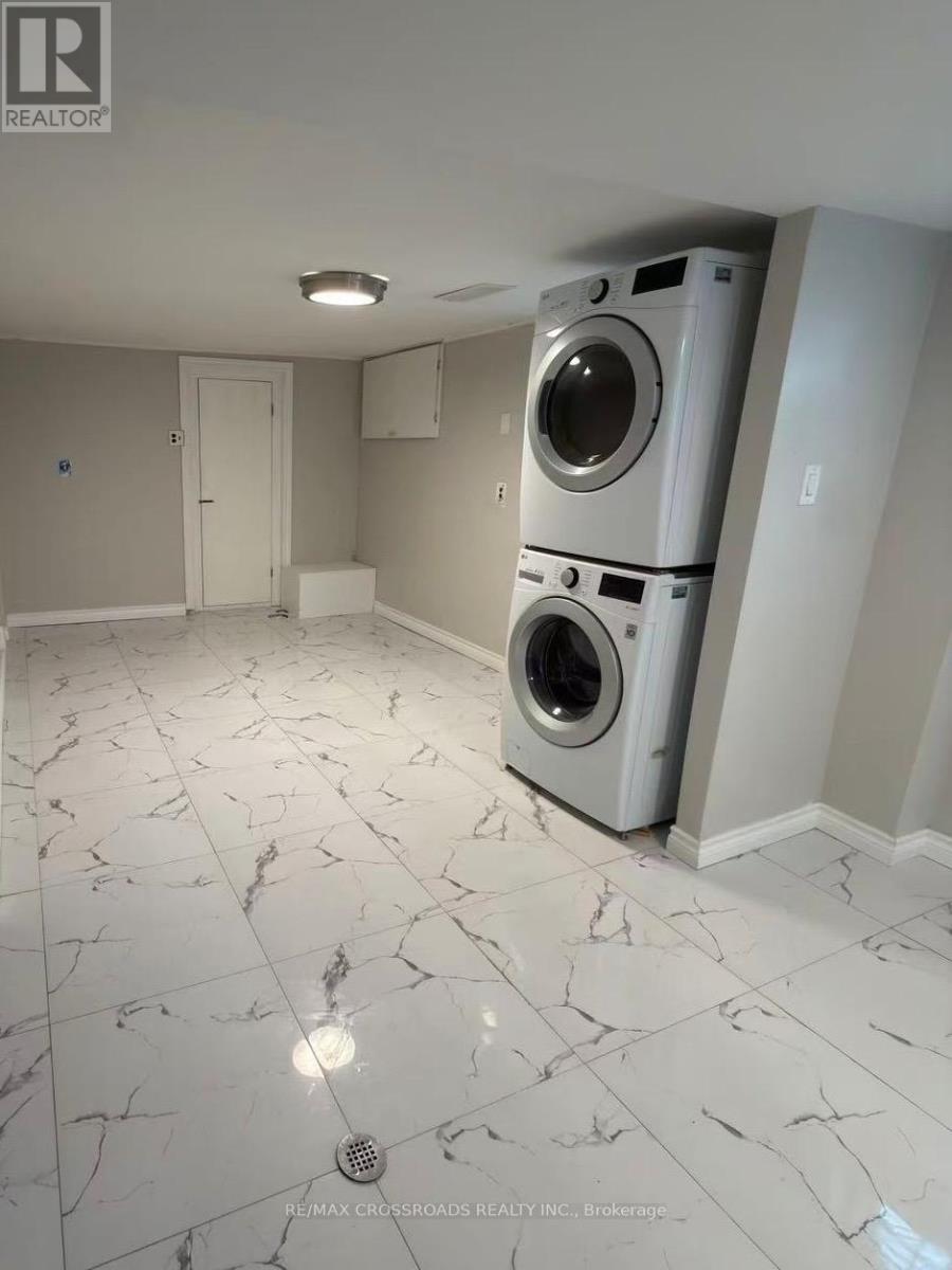 BSMT - 16 CROSLAND DRIVE, Toronto (Wexford-Maryvale), Ontario, M1R4M8 — Photo 9