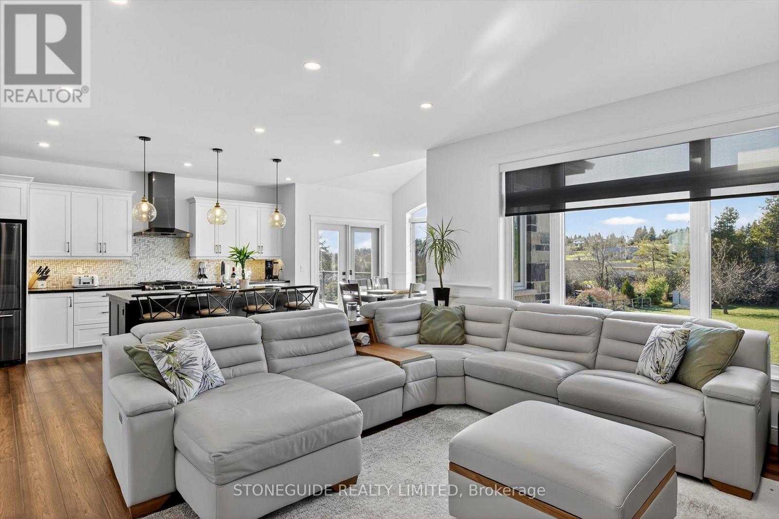 105 ARNOTT DRIVE, Selwyn, Ontario, K0L1T0 — Photo 11