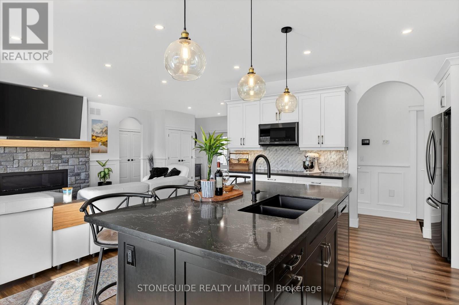 105 ARNOTT DRIVE, Selwyn, Ontario, K0L1T0 — Photo 17