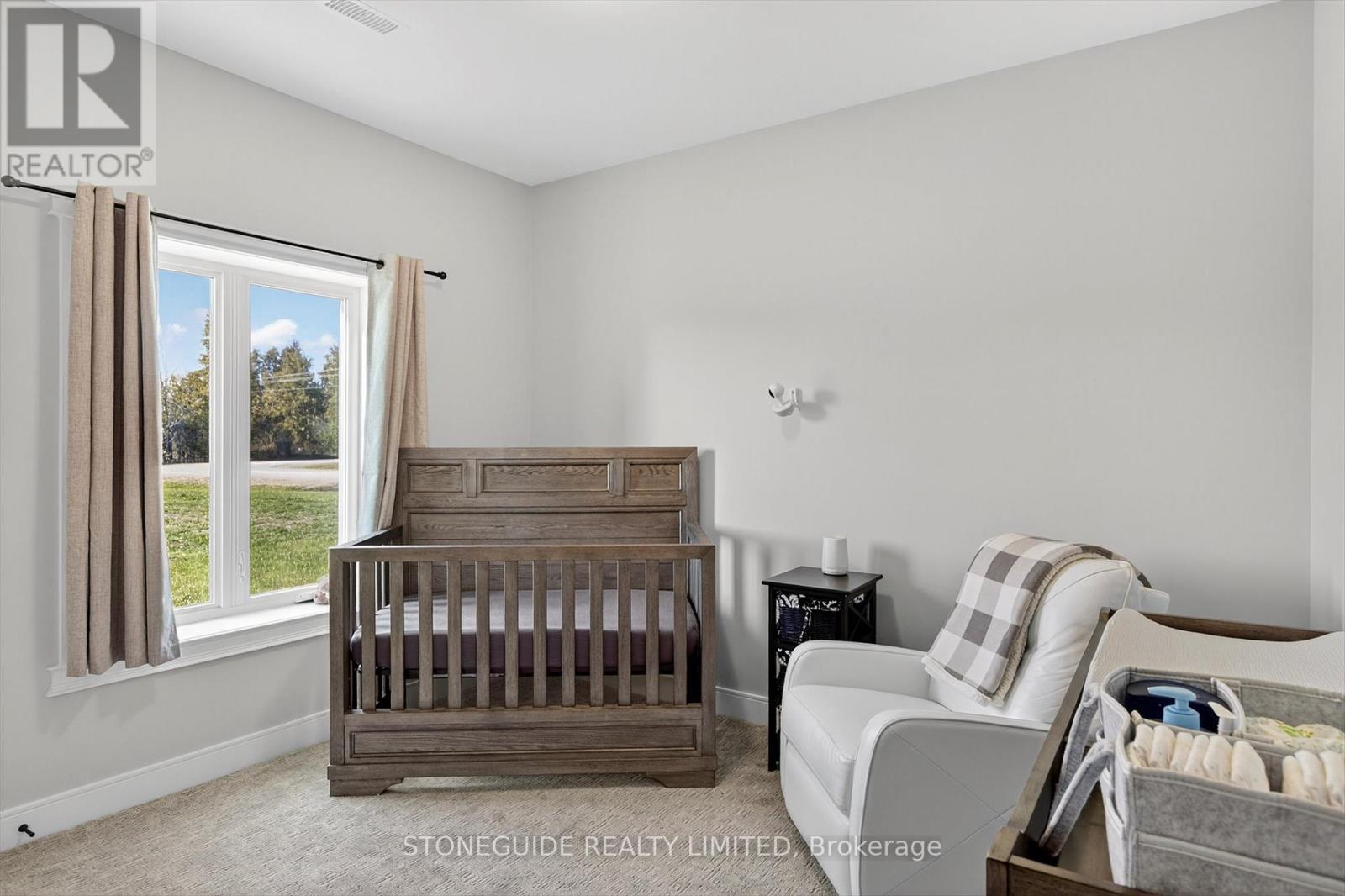 105 ARNOTT DRIVE, Selwyn, Ontario, K0L1T0 — Photo 2