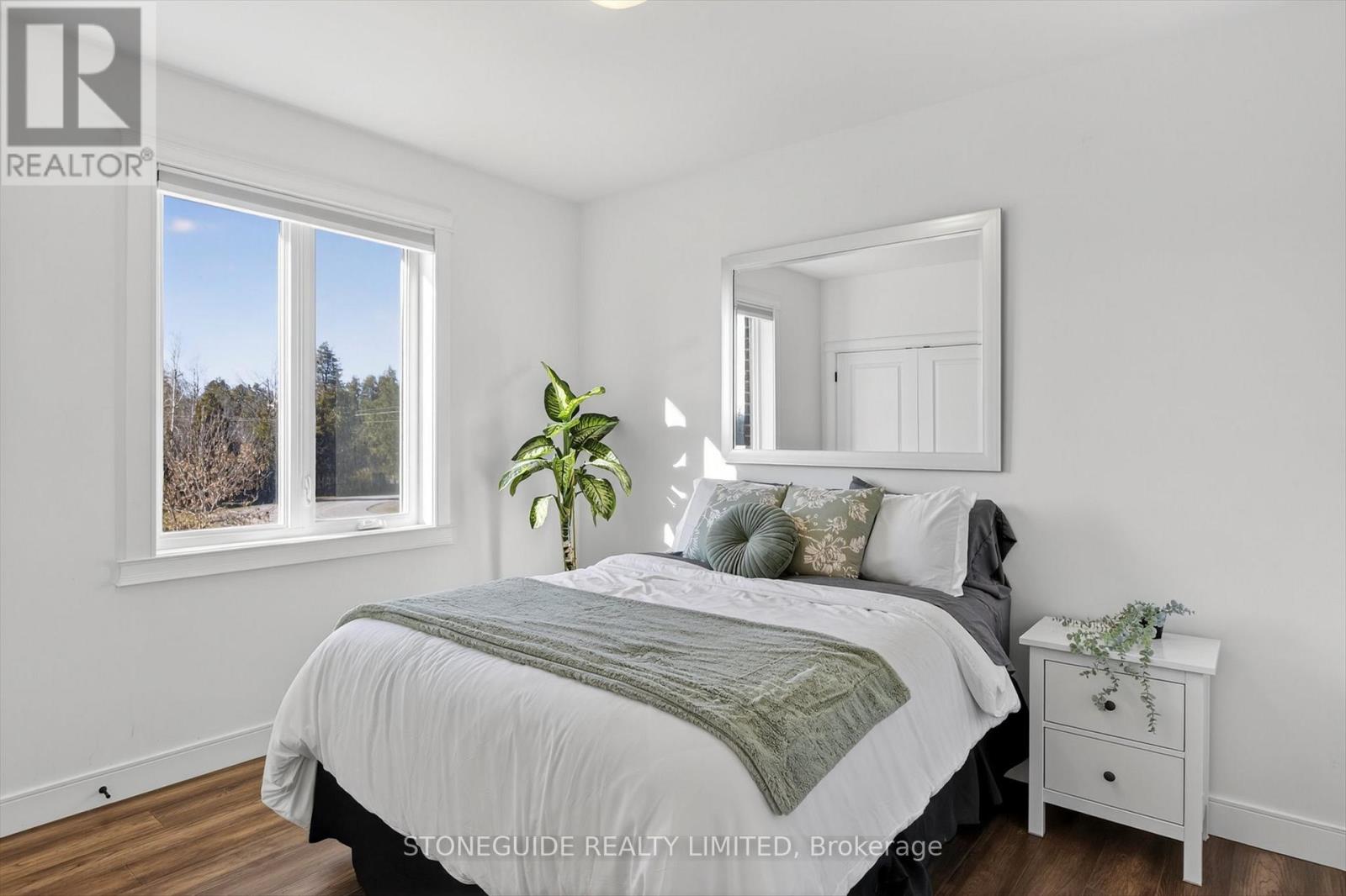 105 ARNOTT DRIVE, Selwyn, Ontario, K0L1T0 — Photo 4