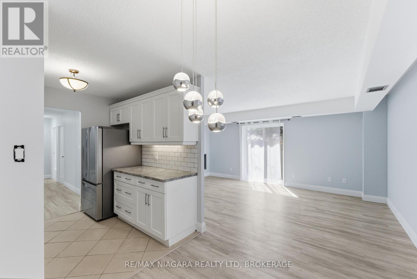 109 - 7 GALE CRESCENT, St. Catharines (E. Chester), Ontario, L2R7M8 — Photo 7