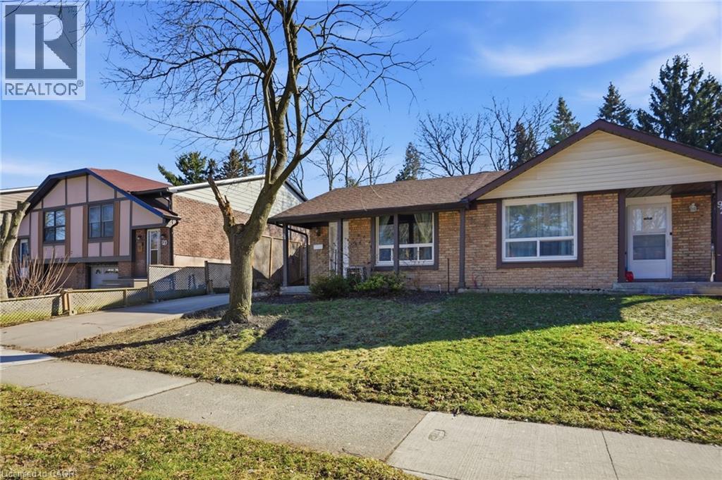 94 WENDOVER Drive, Hamilton, Ontario, L9C5X5 — Photo 3