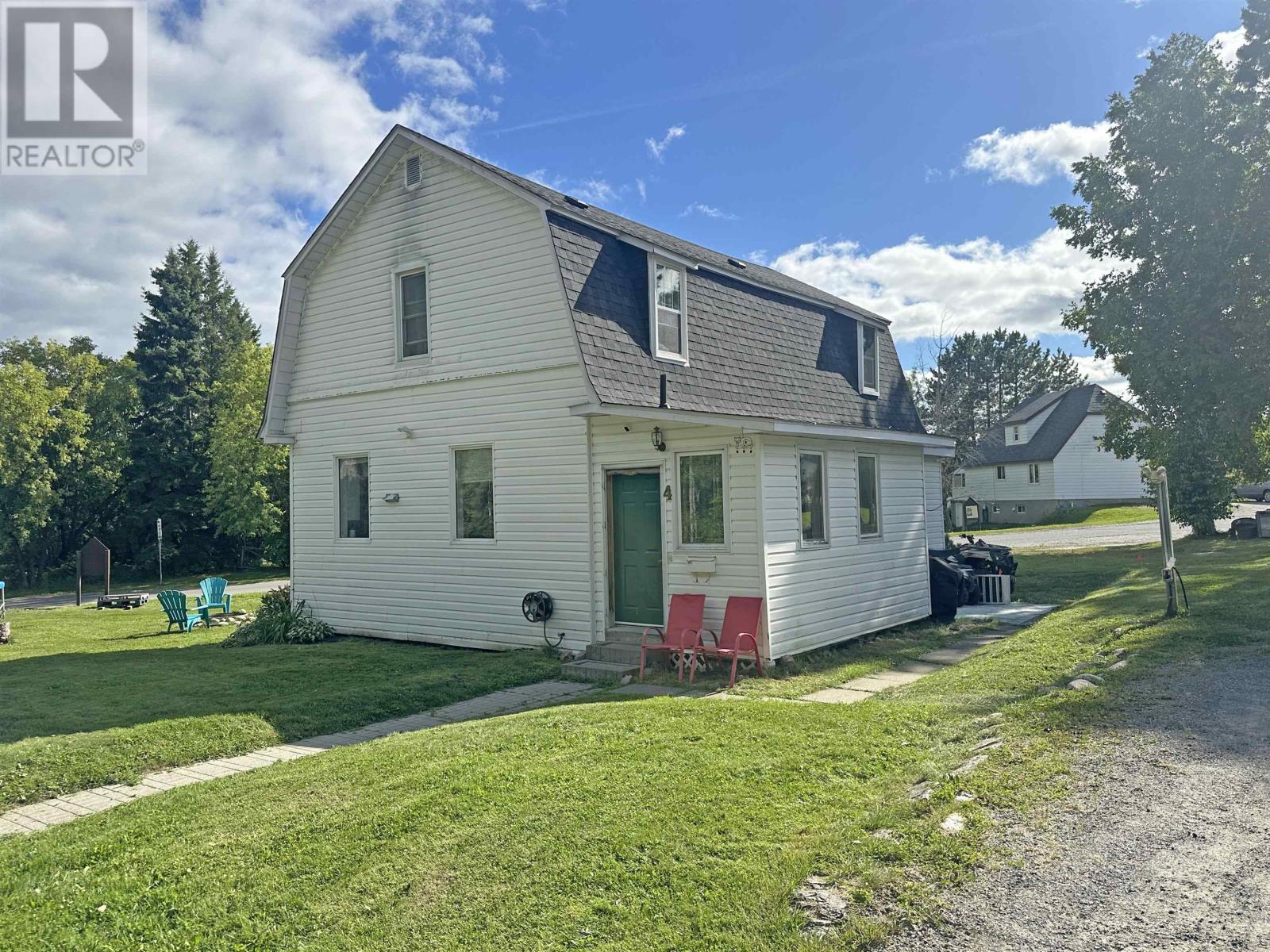 4 Riverview ST, Nipigon, Ontario, P0T2J0 — Photo 6
