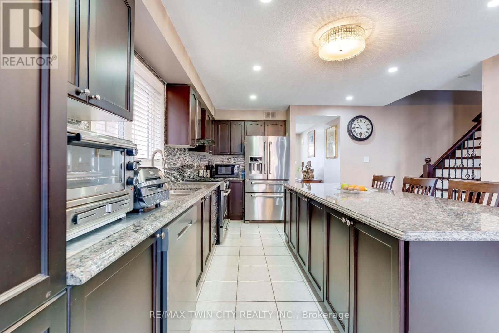 334 APPLE HILL CRESCENT, Kitchener, Ontario, N2R0E5 — Photo 10