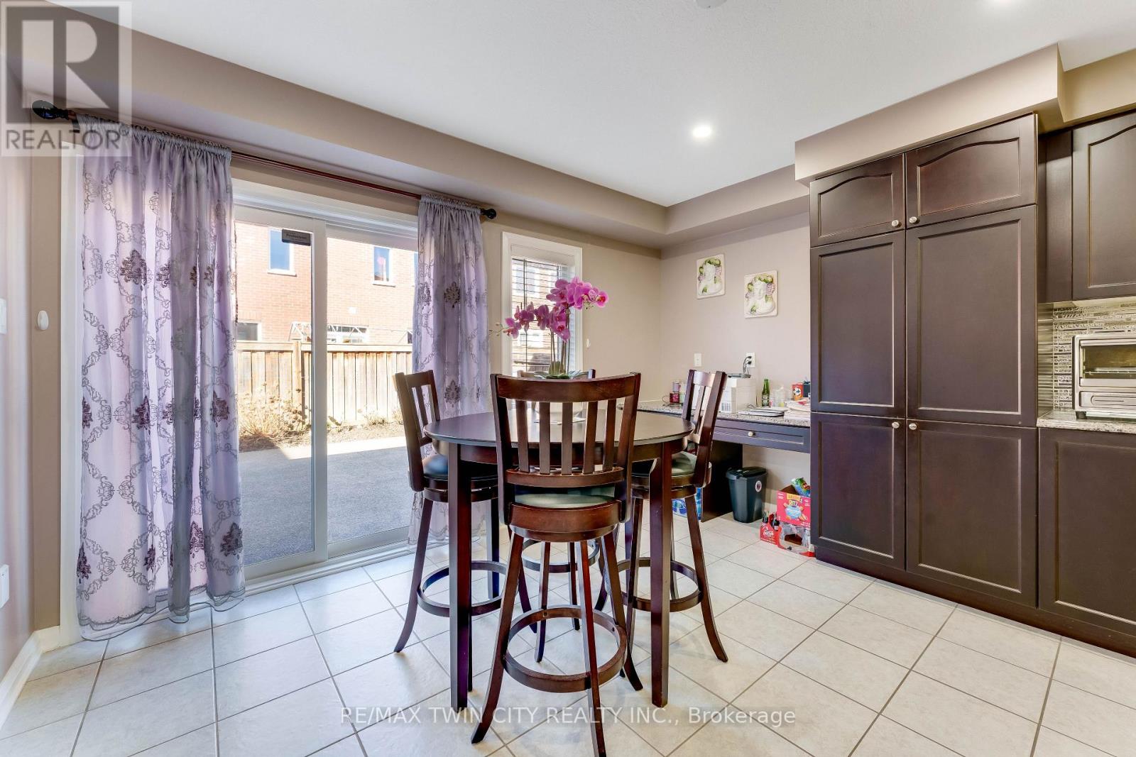 334 APPLE HILL CRESCENT, Kitchener, Ontario, N2R0E5 — Photo 11