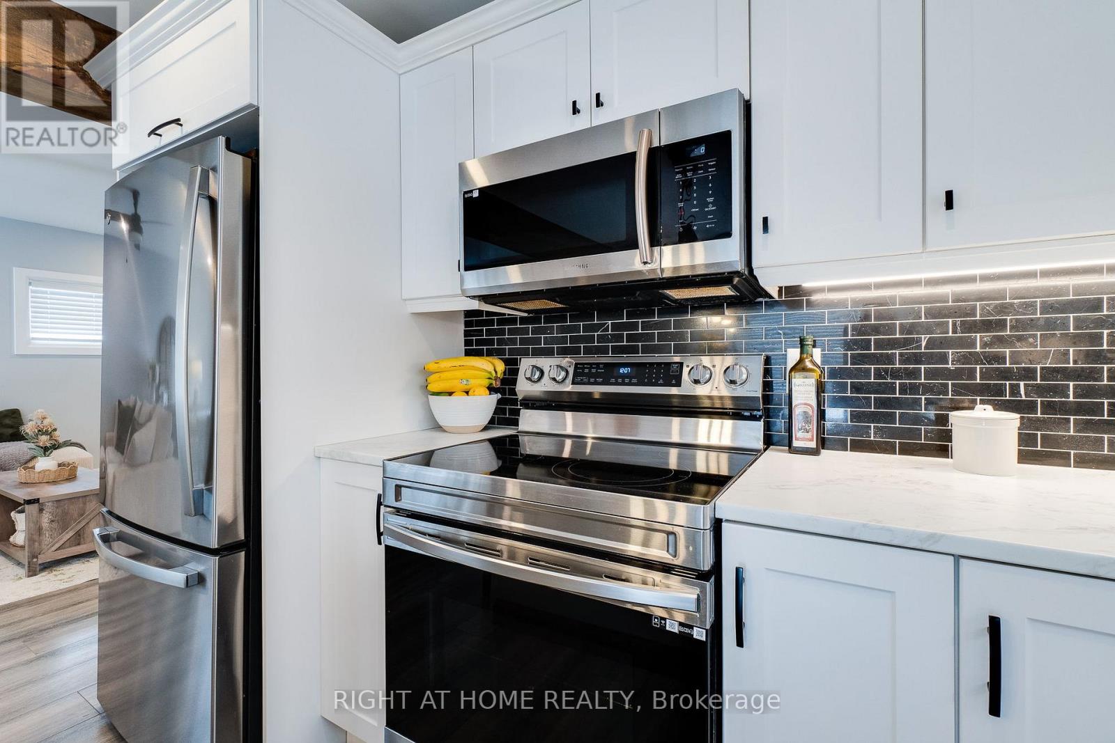 54 BLUE JAY BOULEVARD, Georgina (Virginia), Ontario, L0E1N0 — Photo 14