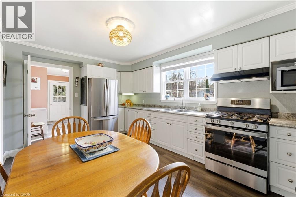 9 WILLOW Street, Paris, Ontario, N3L2K5 — Photo 2