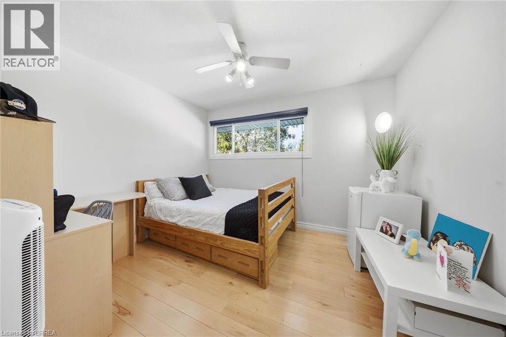 71 PINECREST Drive, Kitchener, Ontario, N2A2G6 — Photo 14