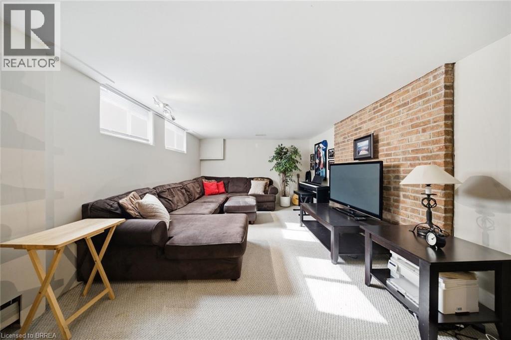 71 PINECREST Drive, Kitchener, Ontario, N2A2G6 — Photo 21