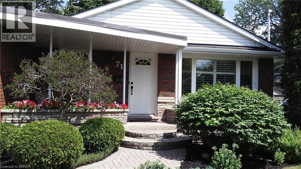 71 PINECREST Drive, Kitchener, Ontario, N2A2G6 — Photo 4