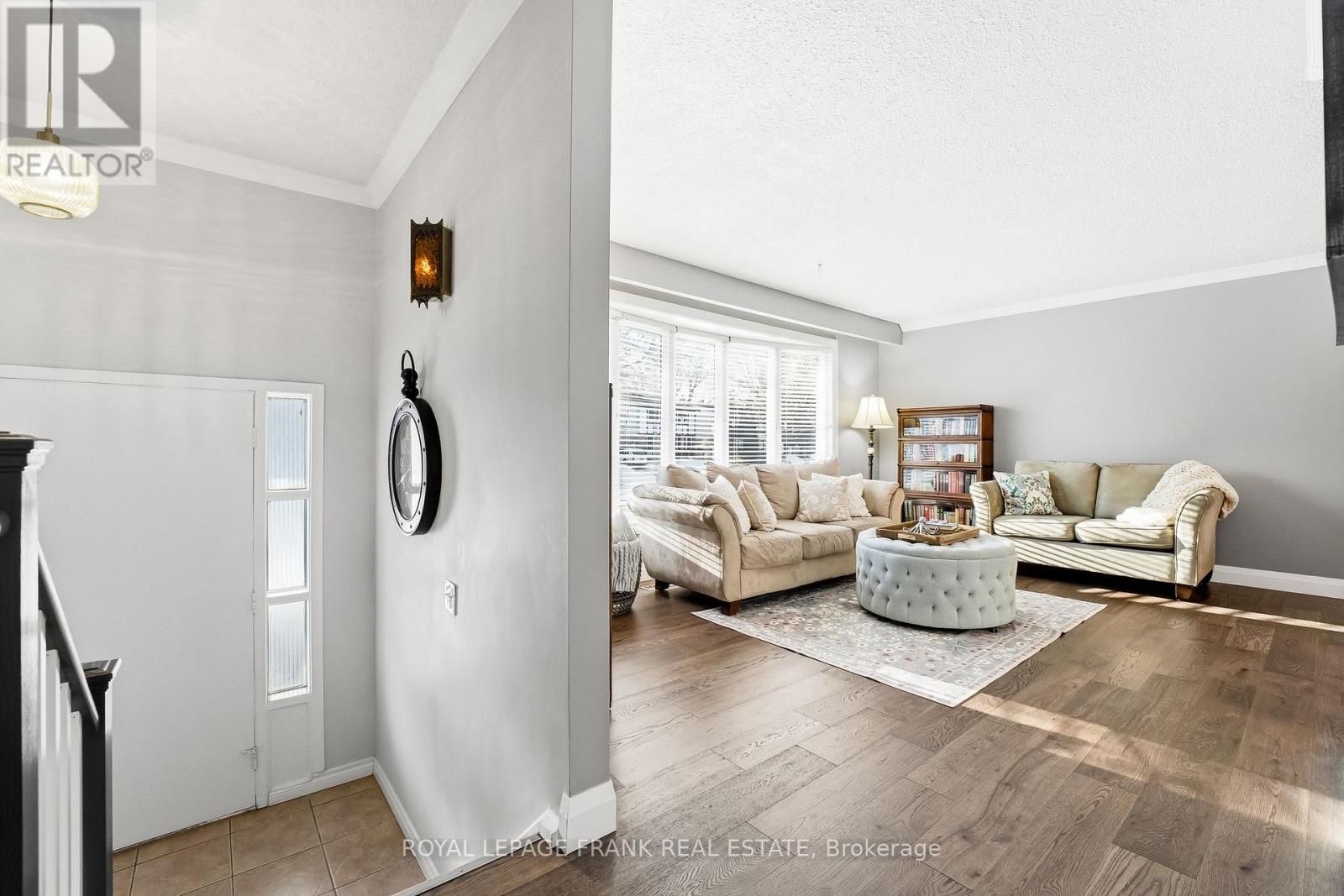 489 CRESTWOOD DRIVE, Oshawa (O'Neill), Ontario, L1G2R4 — Photo 6