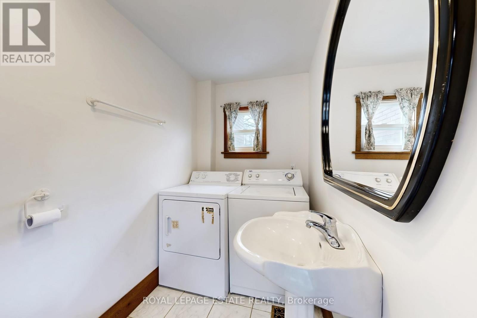 2 BECK AVENUE, Toronto (East End-Danforth), Ontario, M4C4L5 — Photo 16