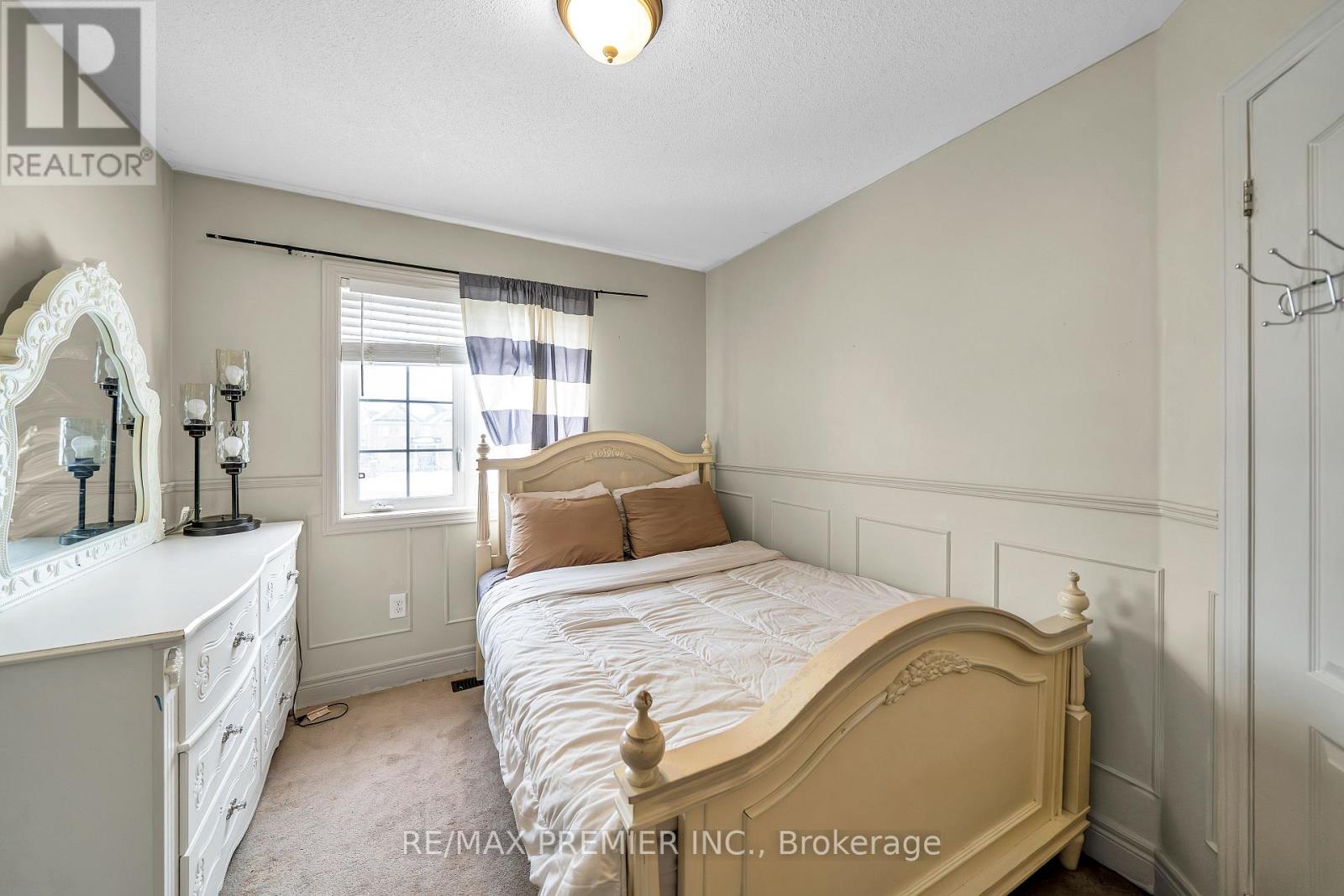 164 DEWELL CRESCENT, Clarington (Courtice), Ontario, L1E0B9 — Photo 10