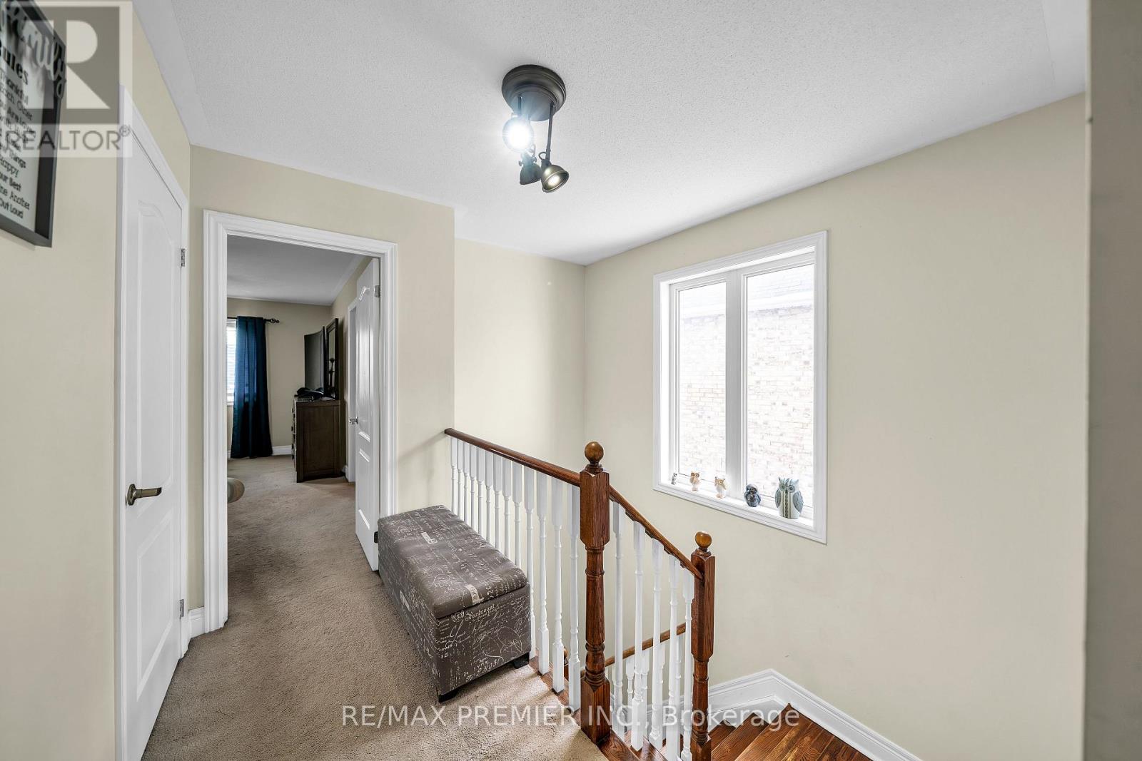 164 DEWELL CRESCENT, Clarington (Courtice), Ontario, L1E0B9 — Photo 5