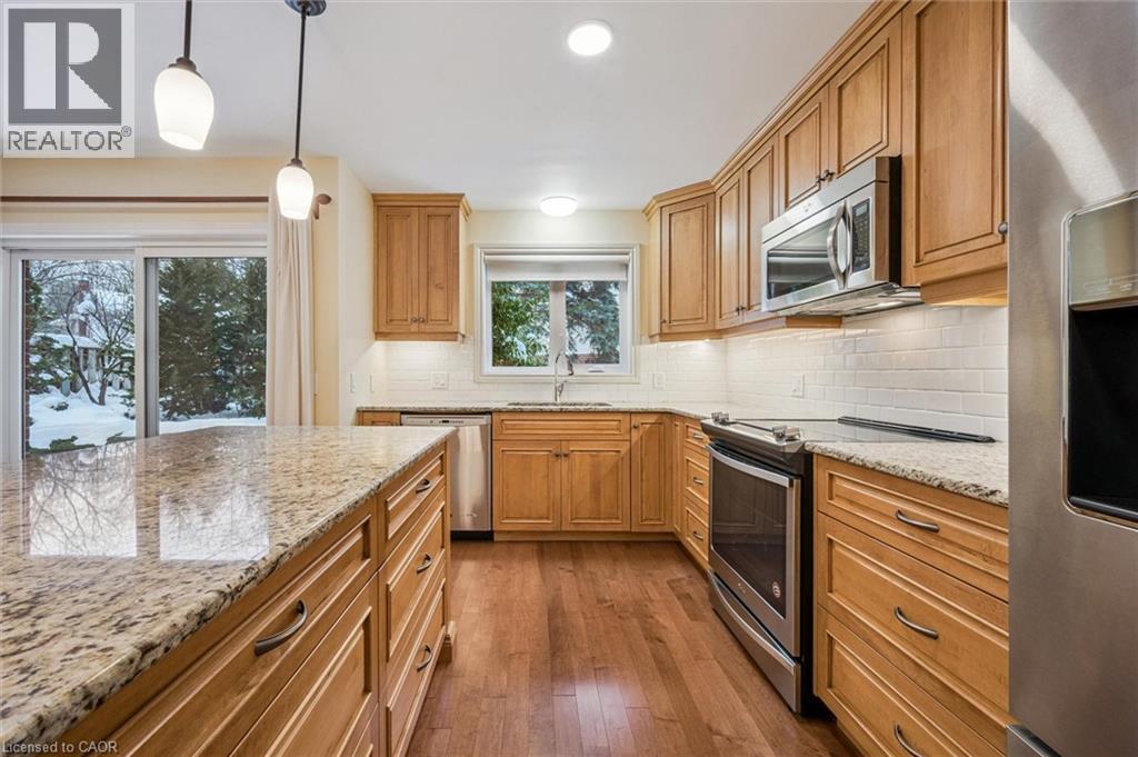 405 GLASGOW Street Unit# 5, Kitchener, Ontario, N2M2N1 — Photo 32