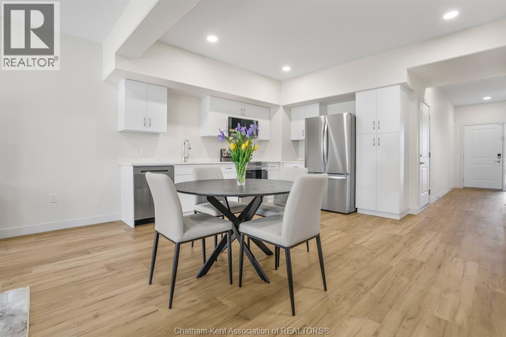 7 MAGNOLIA LANE Unit# 17, Chatham, Ontario, N7M0W7 — Photo 11