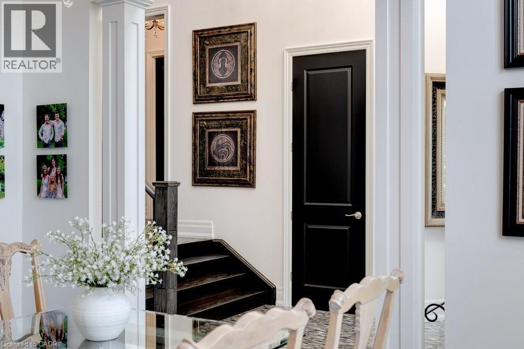 47 LEGACY Lane, Ancaster, Ontario, L9G0G2 — Photo 10