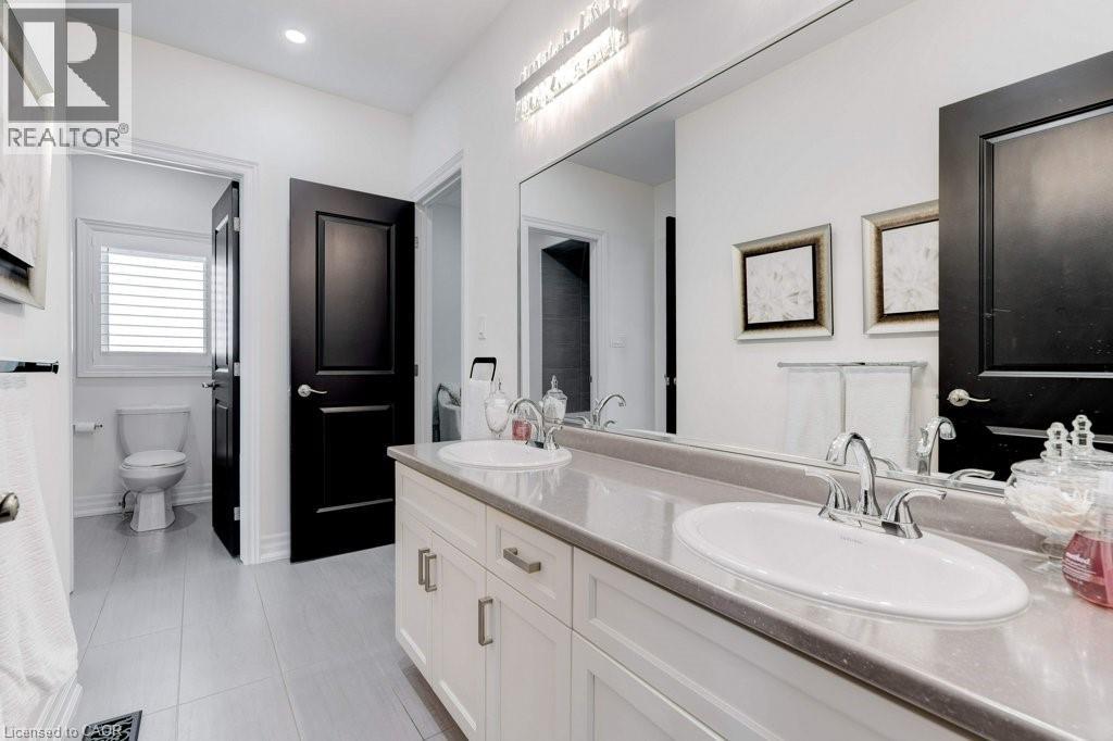 47 LEGACY Lane, Ancaster, Ontario, L9G0G2 — Photo 32