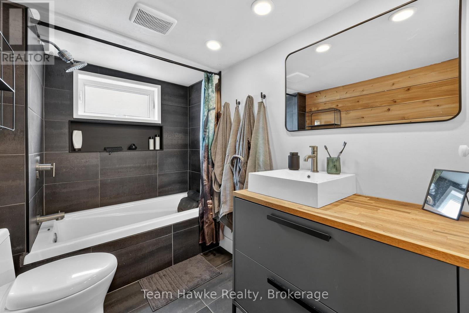 283 TINY BEACHES ROAD S, Tiny, Ontario, L0L2J0 — Photo 33