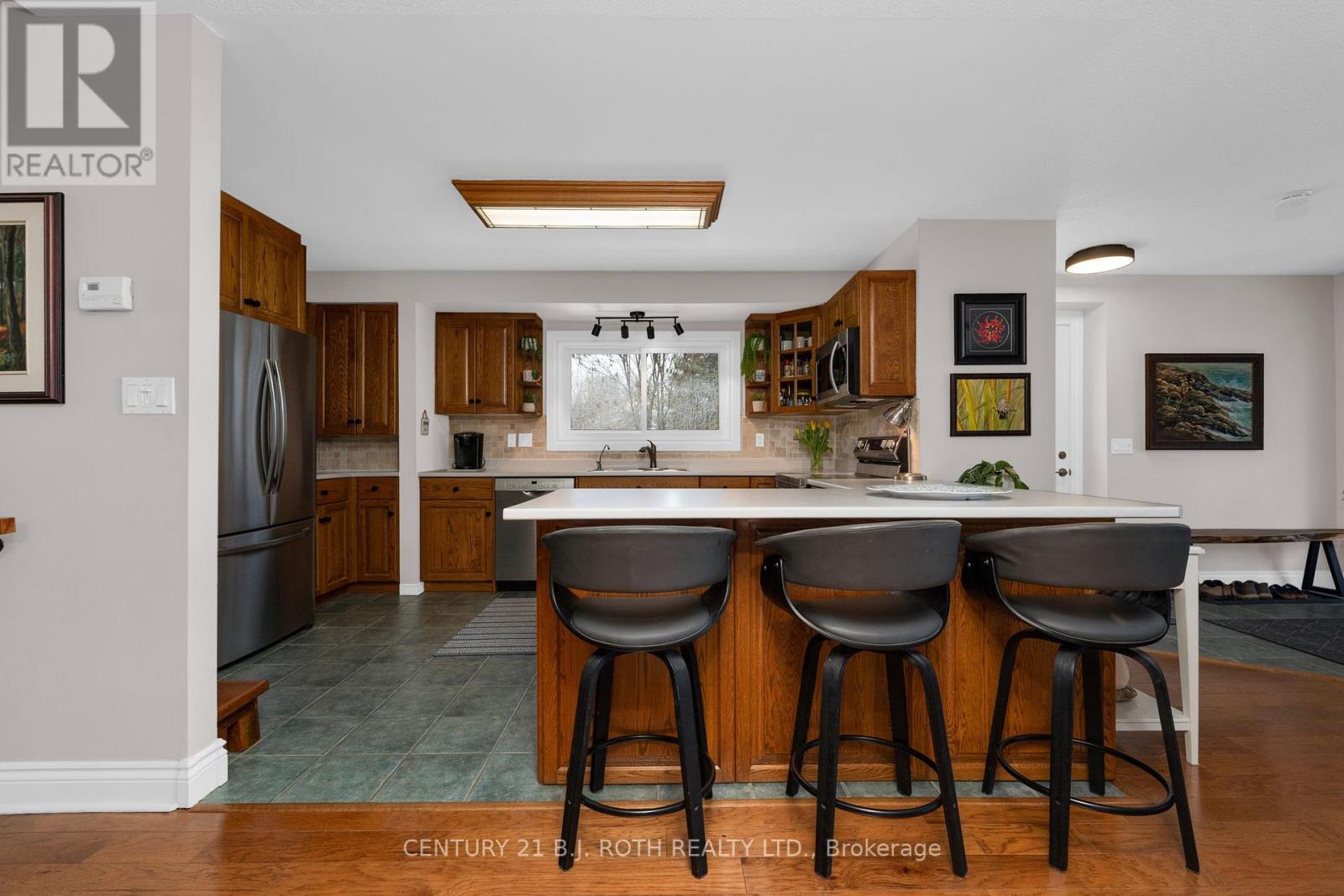 31 O'CONNELL LANE, Oro-Medonte, Ontario, L0L2E0 — Photo 9