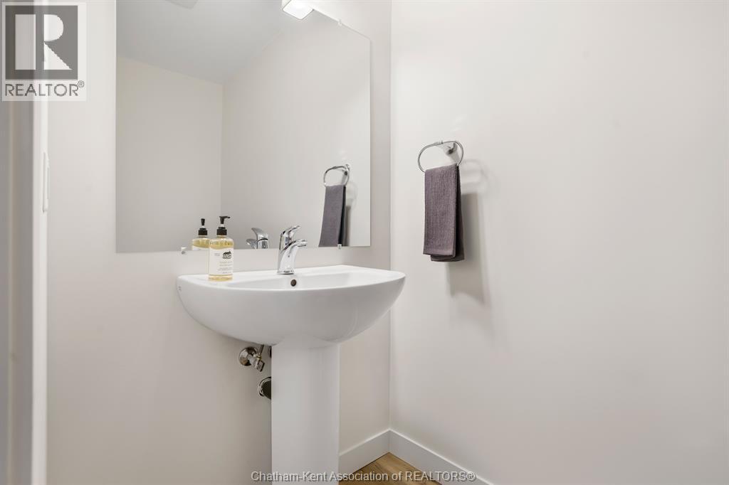 7 MAGNOLIA LANE Unit# 20, Chatham, Ontario, N7M0W7 — Photo 7