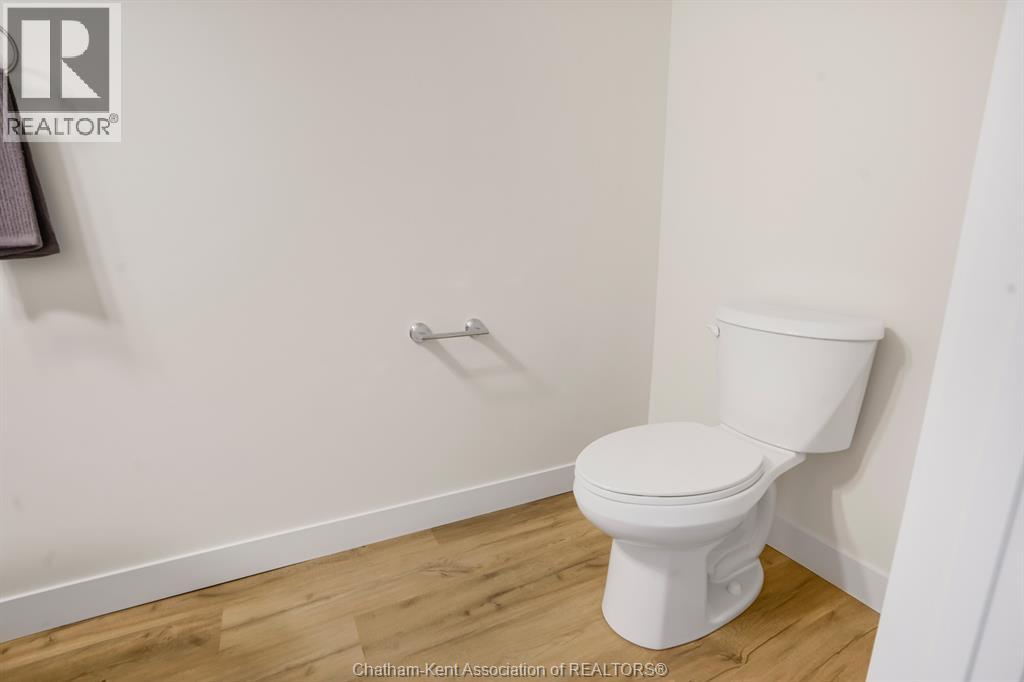 7 MAGNOLIA LANE Unit# 18, Chatham, Ontario, N7M0T3 — Photo 8