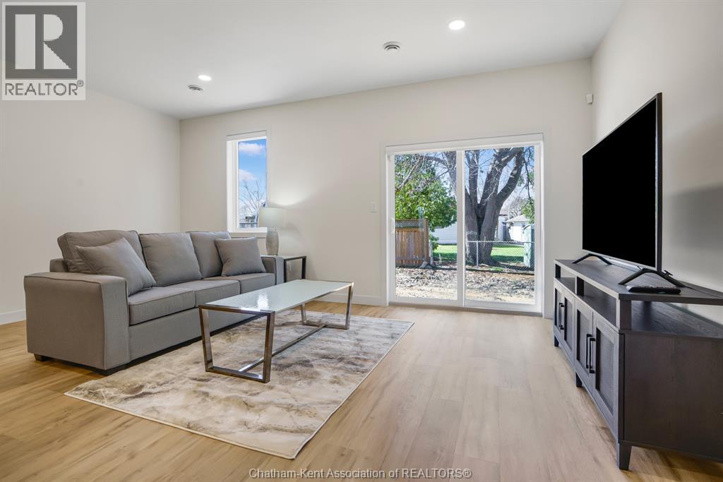 7 MAGNOLIA LANE Unit# 16, Chatham, Ontario, N7M0W7 — Photo 19