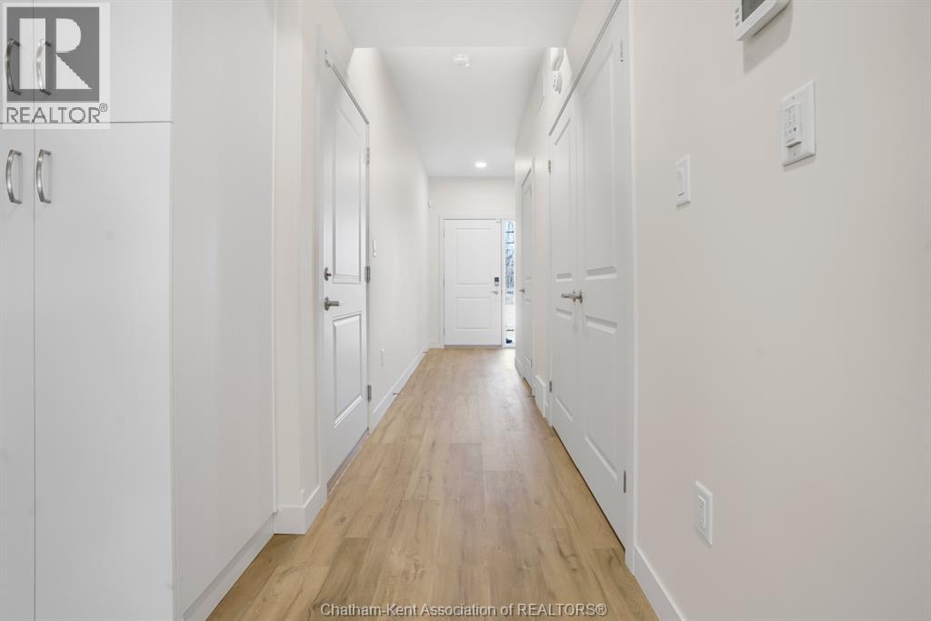 7 MAGNOLIA LANE Unit# 16, Chatham, Ontario, N7M0W7 — Photo 9