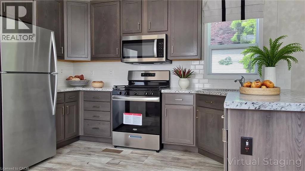 24 MACPHERSON Crescent, Flamborough, Ontario, N0B2J0 — Photo 5