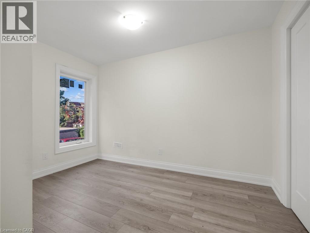 718 CANNON Street E Unit# Main Fl, Hamilton, Ontario, L8L2G9 — Photo 7