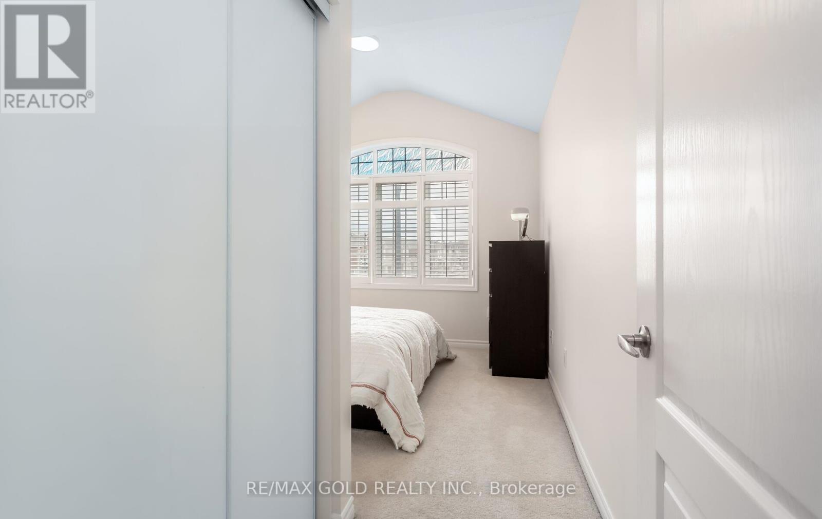 299 GOODING CRESCENT, Milton (FO Ford), Ontario, L9E0A9 — Photo 17