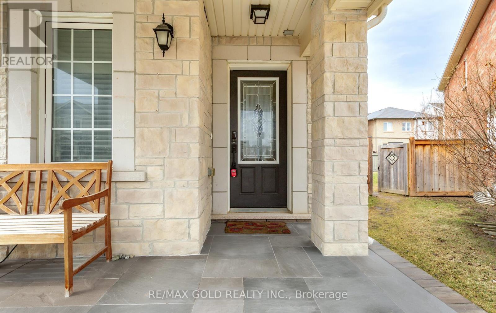 299 GOODING CRESCENT, Milton (FO Ford), Ontario, L9E0A9 — Photo 8